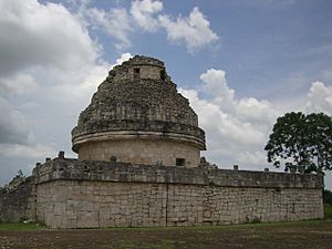Archivo:Observatorio-Chichen Itza-Yucatan-Mexico0230