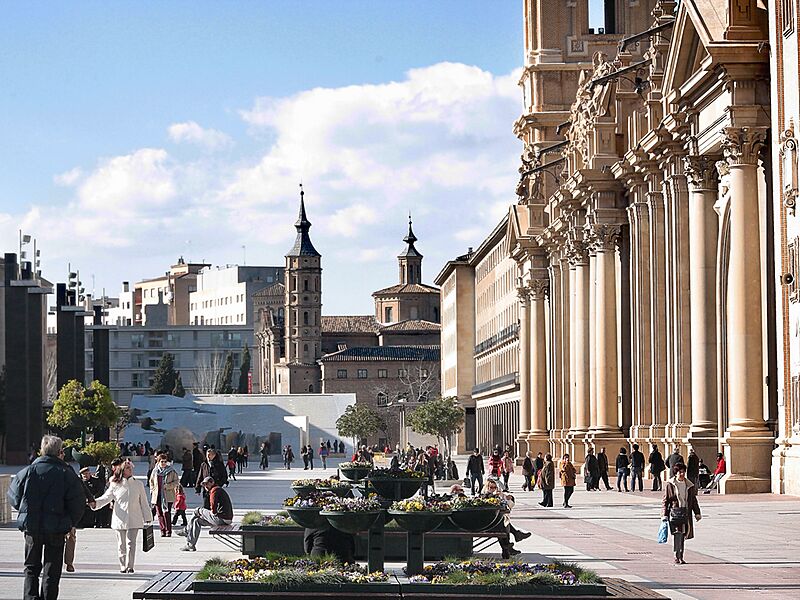 Plaza del Pilar (8839794898)
