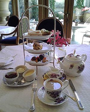 Archivo:Tea at the Rittenhouse Hotel