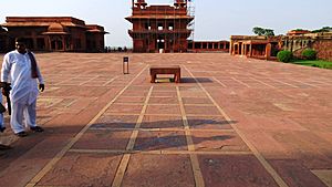 Archivo:The pachisi court