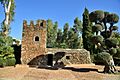 Torre Leonera y parque de mismo nombre en Benahavís, Málaga
