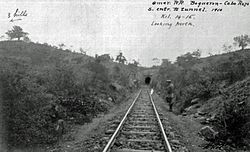 Archivo:Tunel del Tren Cabo Rojo 1910