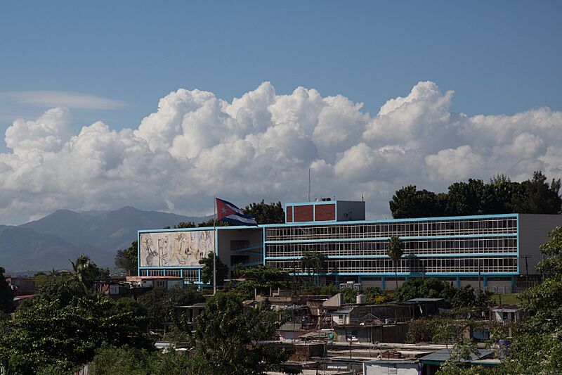 Universidad Santiago de Cuba CF9A5932
