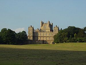 Archivo:Wollaton Hall small