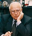 ЧЕРНОМЫРДИН Виктор Степанович