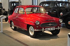 Archivo:13-04-05-Skoda Museum Mladá Boleslav by RalfR-122