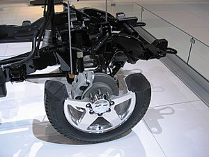 Archivo:2011 Chevy Silverado cutaway frame