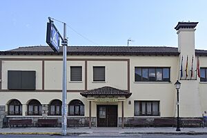 Archivo:20220920 SOTILLO DE LA ADRADA 01-1