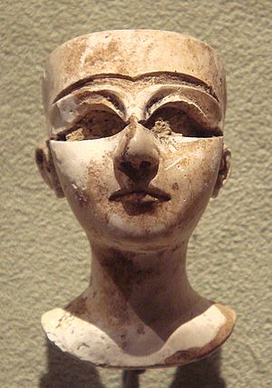 Archivo:BMAC, Female head, 3rd - early 2nd millennium BCE