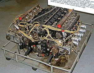 Archivo:BRM H16 engine