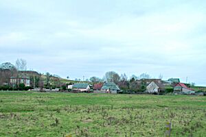 Archivo:Brucourt le Bourg