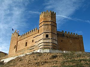 Archivo:Castillo de Monteagudo de las Vicarías (Soria)
