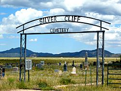 Archivo:Cemetery-SilverCliffCO