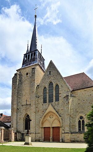 Archivo:Eglise Notre-Dame de Villeneuve-l'Archevêque (1)
