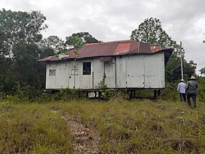 Archivo:Escuela de la comunidad 