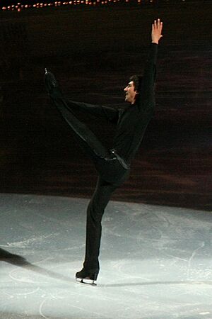 Archivo:Evan Lysacek Spiral - 2006 Skate America