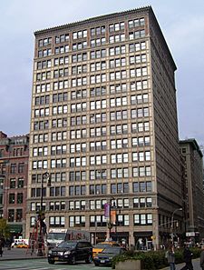 Everett Building 200 Park Avenue South.jpg