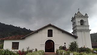 Iglesia de Orosi (1).jpg