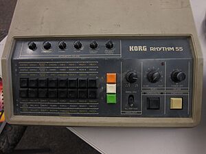 Archivo:Korg Rhythm 55 (KR-55)