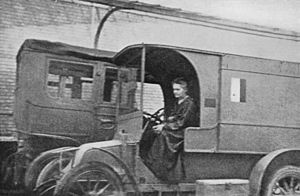Archivo:Marie Curie - Mobile X-Ray-Unit