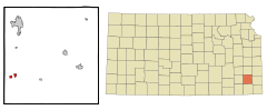 Neosho County Kansas Incorporated and Unincorporated areas Thayer Highlighted.svg