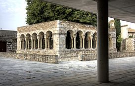 Peralada - Claustre de Sant Domènech.jpg