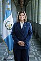 Retrato oficial de la vicepresidenta constitucional de la República de Guatemala Karin Larissa Herrera Aguilar (HQ)