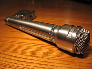 Archivo:Us664a microphone