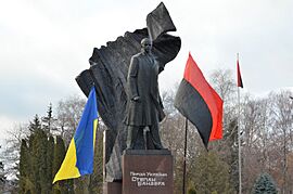Archivo:Тернопіль - Пам'ятник Степанові Бандері - 17017439