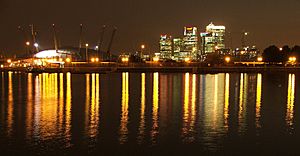 Archivo:08-14-05 Royal Victoria Dock