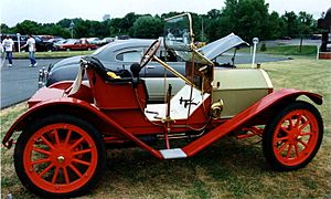 Archivo:1910 Hudson Model 20 Roadster red ny