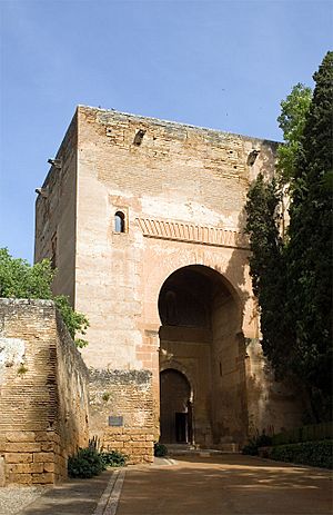 Archivo:Alhambra Gatehouse