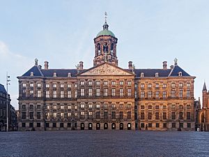 Archivo:Amsterdam Royal Palace 7299