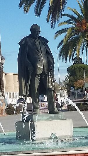 Archivo:Andres Segovia-Linares
