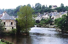 Argenton-sur-Creuse (36) - Rivière.jpg