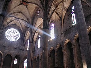 Archivo:Barcelona santa maria mar luce