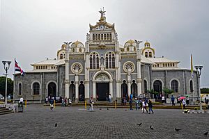Basilica Virgen de los Angeles CRI 07 2018 0316.jpg