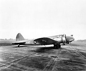 Archivo:Boeing C-73