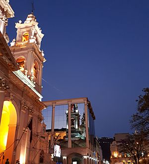 Archivo:Catedral Basílica de Salta