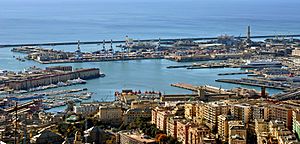 Archivo:Genova panorama Porto Antico