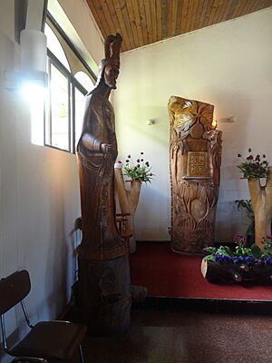 Archivo:Holy Cross Church, Hanga Roa 2018-11-29 (5)