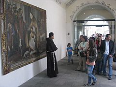 Archivo:Interior museo franciscano