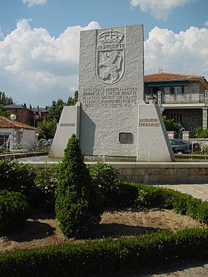 Archivo:Monumento a la Piedra de Alpedrete