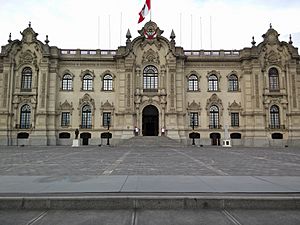 Archivo:Palacio de Gobierno del Perú - Ciudad de Lima