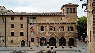 Archivo:Palacio de los Reyes de Navarra y Archivo Municipal de Estella