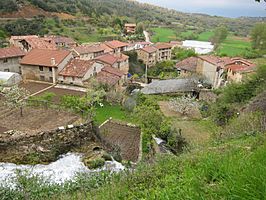 Tobera, A River Cascades Through It - panoramio.jpg