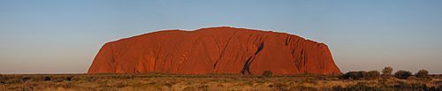 Archivo:Uluru Panorama