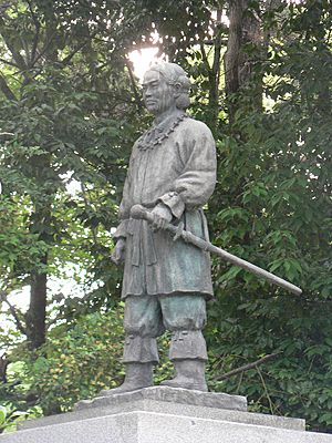Yamato Takeru(bronze statue,Osaka)01.jpg
