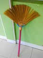 "Arya" sapu biasa