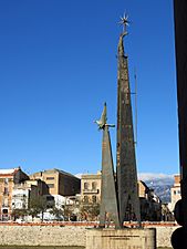 437 Monument a la Batalla de l'Ebre (Tortosa), cara est